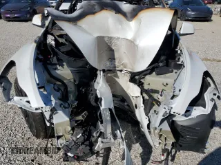 2024 Tesla Model Y Performance z VIN 7SAYGDEF5RF183755, wystawiony jako Copart lot #47230175 z przebiegiem Nie podano mil oraz Szkoda całkowita • Salvage title. Historia ofert i sprzedaży dostępna na DreamBid. Obrazek 11.