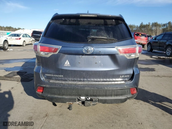 2015 Toyota Highlander LE with VIN 5TDBKRFH3FS142112, listed as a Copart auction lot 46977675 with 254,519 mi miles and Salvage Title. Bid and sale history available at carsss.com. Image 6.