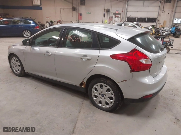 2012 Ford Focus SE with VIN 1FAHP3K26CL432308, listed as a IAAI auction lot 41854113 with 153,094 mi miles. Bid and sale history available at carsss.com. Image 3.