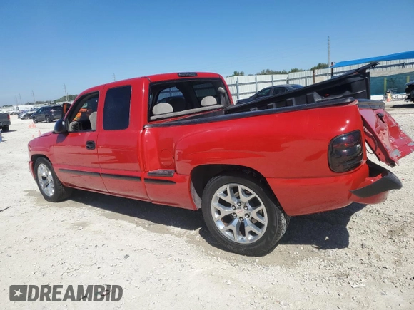2000 GMC New Sierra 1500 SL with VIN 2GTEC19V3Y1237647, listed as a Copart auction lot 47478435 with 218,258 mi miles and Salvage Title. Bid and sale history available at carsss.com. Image 2.