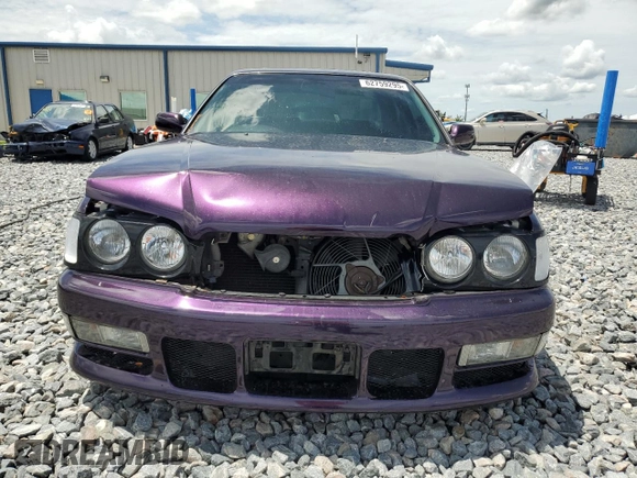 1997 Nissan Cedric z VIN HY33254322, wystawiony jako Copart lot #62759295 z przebiegiem 122 569 mil mil oraz Szkoda całkowita • Salvage title. Historia ofert i sprzedaży dostępna na DreamBid. Obrazek 5.
