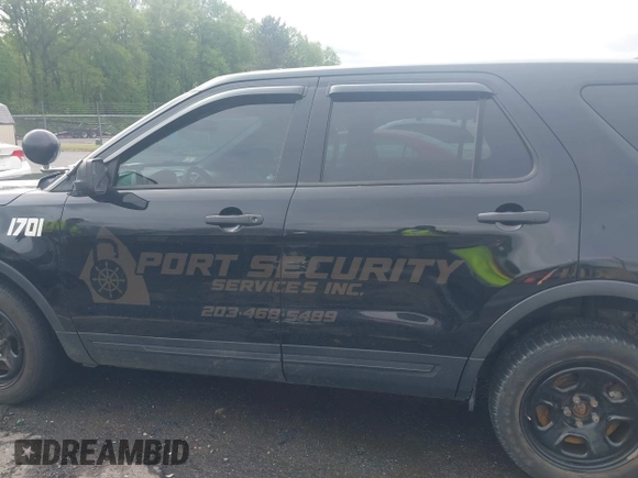 2017 Ford Police Interceptor Utility with VIN 1FM5K8ARXHGD57454, listed as a IAAI auction lot 42233888 with 121,244 mi miles and . Bid and sale history available at DreamBid. Image 14.
