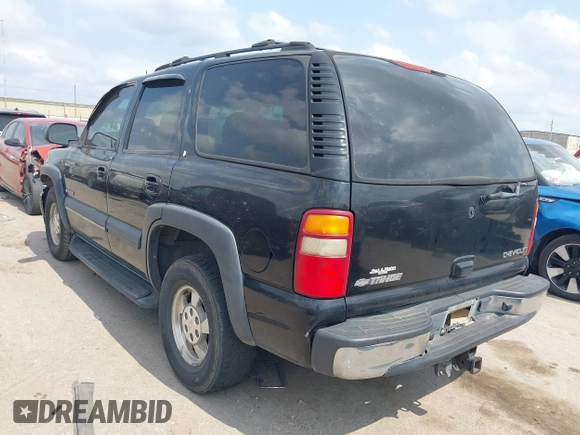 2002 Chevrolet Tahoe LS with VIN 1GNEC13Z72R279613, listed as a IAAI auction lot 42267778 with 300,378 mi miles and . Bid and sale history available at DreamBid. Image 3.