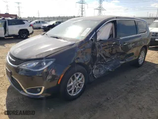 2020 Chrysler Pacifica Touring with VIN 2C4RC1FGXLR158350, listed as a Copart auction lot 73168814 with 0 mi miles and Salvage Title. Bid and sale history available at carsss.com. Image 1.