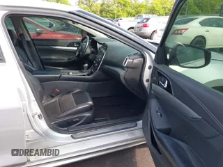 2017 Nissan Maxima SR с VIN 1N4AA6APXHC426651, выставлен на аукционе IAAI как лот 42242002 с пробегом 155 824 миль миль и . История ставок и продаж доступна на DreamBid. Изображение 5.