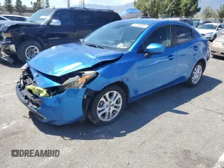2016 Scion iA z VIN 3MYDLBZV6GY141028, wystawiony jako Copart lot #55264655 z przebiegiem 110 327 mil mil oraz Tytuł czysty. Historia ofert i sprzedaży dostępna na DreamBid. Obrazek 1.