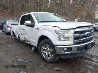 2015 Ford F-150 XLT with VIN 1FTFX1EF5FKD23434, listed as a IAAI auction lot 41613023 with 151,905 mi miles. Bid and sale history available at carsss.com. Image 1.
