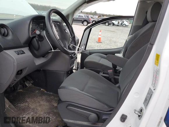 2021 Nissan NV200 SV z VIN 3N6CM0KNXMK705491, wystawiony jako Copart lot #43706585 z przebiegiem 53 507 mil mil oraz Szkoda całkowita • Salvage title. Historia ofert i sprzedaży dostępna na DreamBid. Obrazek 7.