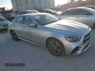 2021 Mercedes-Benz E 350 z VIN W1KZF8EB7MA933821, wystawiony jako Copart lot #50354235 z przebiegiem 32 299 mil mil oraz Nie do naprawy • Non repairable. Historia ofert i sprzedaży dostępna na DreamBid. Obrazek 4.