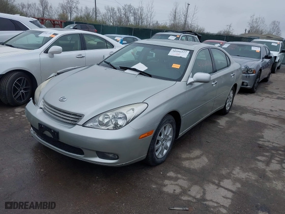 2004 Lexus ES 330 with VIN JTHBA30G045029624, listed as a IAAI auction lot 42006744 with 116,444 mi miles. Bid and sale history available at carsss.com. Image 2.