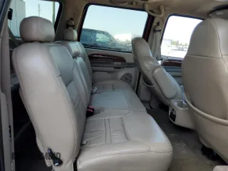 2001 Ford Excursion Limited z VIN 1FMNU42S61EB75207, wystawiony jako Copart lot #54354315 z przebiegiem 187 911 mil mil oraz Szkoda całkowita • Salvage title. Historia ofert i sprzedaży dostępna na DreamBid. Obrazek 11.