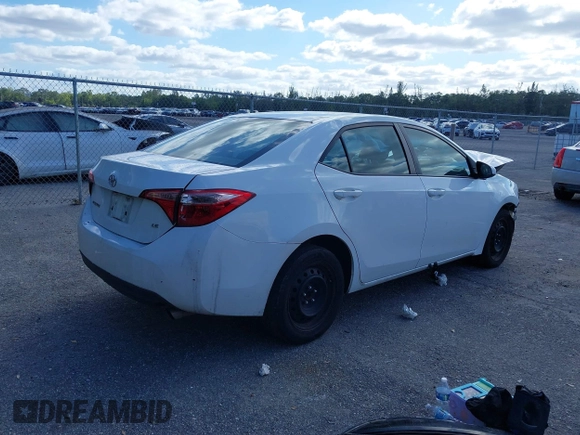 2018 Toyota Corolla L z VIN 5YFBURHE6JP849560, wystawiony jako IAAI lot #41321313 z przebiegiem 136 310 mil mil oraz . Historia ofert i sprzedaży dostępna na DreamBid. Obrazek 4.