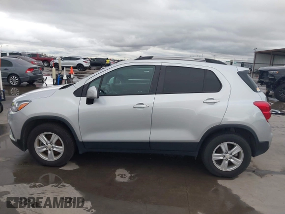 2021 Chevrolet Trax LT with VIN KL7CJPSM4MB374198, listed as a IAAI auction lot 41190073 with 68,733 mi miles and . Bid and sale history available at DreamBid. Image 14.