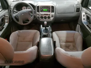 2005 Ford Escape XLT с VIN 1FMYU93185KA04997, выставлен на аукционе Copart как лот 57153325 с пробегом 121 348 миль миль и Списание • Salvage title. История ставок и продаж доступна на DreamBid. Изображение 8.