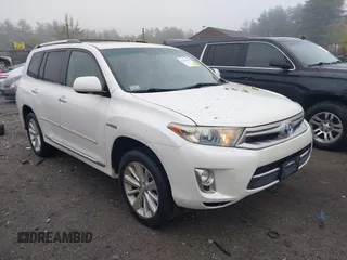 2011 Toyota Highlander Limited with VIN JTEDC3EH3B2002370, listed as a IAAI auction lot 42186047 with 239,227 mi miles and . Bid and sale history available at DreamBid. Image 1.