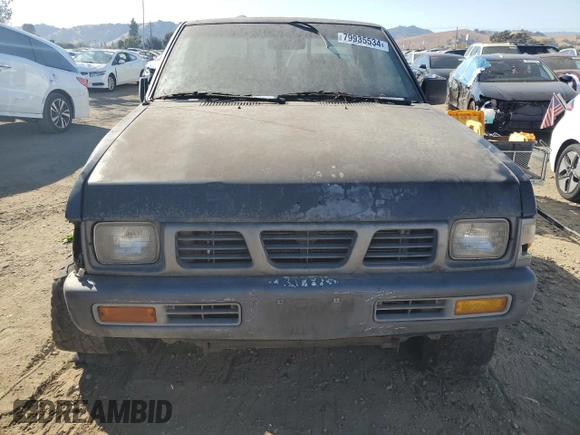 1996 Nissan Frontier XE z VIN 1N6SD11Y1TC316952, wystawiony jako Copart lot #79935534 z przebiegiem 254 022 mil mil oraz Czysty tytuł • Clean title. Historia ofert i sprzedaży dostępna na DreamBid. Obrazek 5.