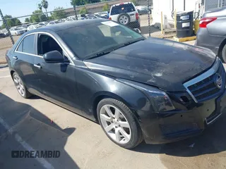 2013 Cadillac ATS z VIN 1G6AA5RA8D0139683, wystawiony jako IAAI lot #42410090 z przebiegiem 127 323 mil mil oraz . Historia ofert i sprzedaży dostępna na DreamBid. Obrazek 1.