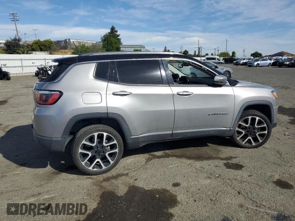 2017 Jeep Compass Limited z VIN 3C4NJDCB4HT631422, wystawiony jako Copart lot #52978345 z przebiegiem 81 666 mil mil oraz Szkoda całkowita • Salvage title. Historia ofert i sprzedaży dostępna na DreamBid. Obrazek 3.