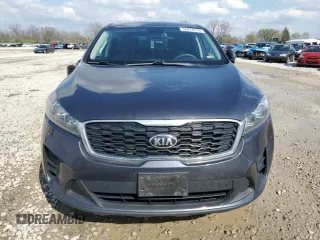 2019 Kia Sorento LX z VIN 5XYPG4A57KG486900, wystawiony jako Copart lot #52674115 z przebiegiem 105 259 mil mil oraz Szkoda całkowita • Salvage title. Historia ofert i sprzedaży dostępna na DreamBid. Obrazek 5.
