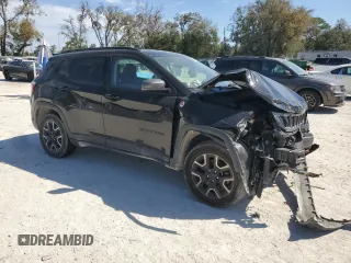 2019 Jeep Compass Trailhawk with VIN 3C4NJDDBXKT629955, listed as a Copart auction lot 47613695 with 113,820 mi miles and Salvage Title. Bid and sale history available at DreamBid. Image 4.