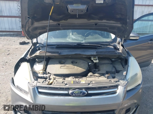 2013 Ford Escape Titanium with VIN 1FMCU0J92DUB36428, listed as a IAAI auction lot 42144682 with 263,600 mi miles and . Bid and sale history available at carsss.com. Image 10.