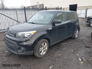 2019 Kia Soul with VIN KNDJN2A24K7014964, listed as a IAAI auction lot 41611051 with 60,958 mi miles. Bid and sale history available at carsss.com. Image 2.