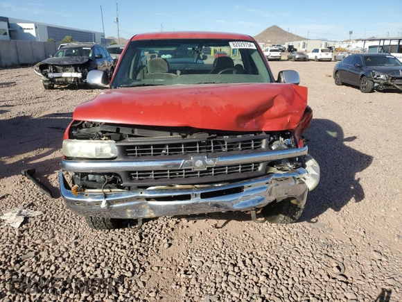 2000 Chevrolet Silverado 1500 with VIN 1GCEK14T7YE242051, listed as a Copart auction lot 82029754 with 182,075 mi miles and Salvage Title. Bid and sale history available at carsss.com. Image 5.