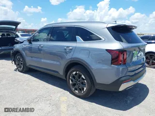 2024 Kia Sorento S with VIN 5XYRL4JC2RG254895, listed as a IAAI auction lot 39959899 with 4,185 mi miles. Bid and sale history available at carsss.com. Image 3.