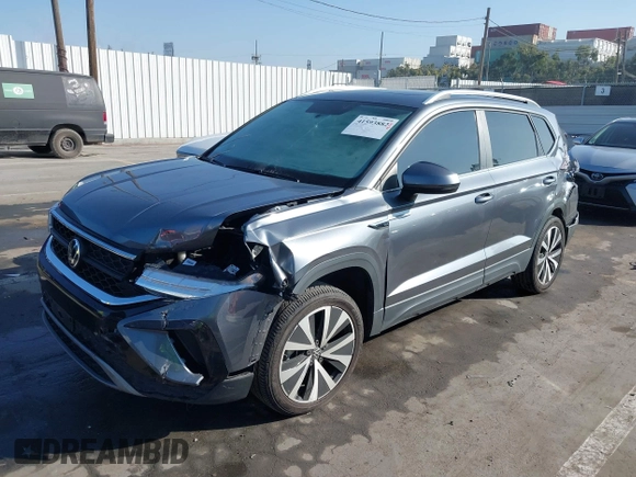 2022 Volkswagen Taos SE z VIN 3VVTX7B2XNM073480, wystawiony jako IAAI lot #41593882 z przebiegiem 93 363 mil mil oraz . Historia ofert i sprzedaży dostępna na DreamBid. Obrazek 17.