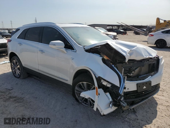 2024 Cadillac XT5 FWD Premium Luxury with VIN 1GYKNCRS1RZ735184, listed as a Copart auction lot 80688374 with 10,587 mi miles and Salvage Title. Bid and sale history available at carsss.com. Image 4.