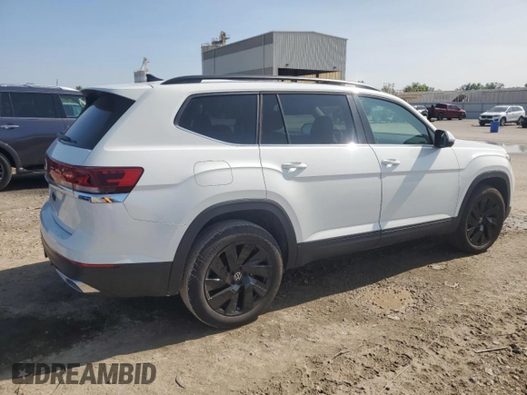 2024 Volkswagen Atlas SE with VIN 1V2JR2CA4RC579336, listed as a Copart auction lot 58968715 with 18 mi miles and Salvage title. Bid and sale history available at DreamBid. Image 3.