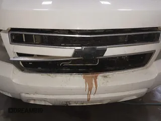 2008 Chevrolet Suburban LT w/3LT with VIN 1GNFK16388J208099, listed as a IAAI auction lot 41710552 with 228,929 mi miles. Bid and sale history available at carsss.com. Image 6.
