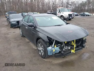 2020 Nissan Altima 2.5 S with VIN 1N4BL4BV3LC226686, listed as a IAAI auction lot 41170021 with 119,269 mi miles. Bid and sale history available at carsss.com. Image 1.
