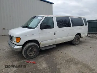 2004 Ford Econoline Passenger XL with VIN 1FDSS31L64HB18943, listed as a Copart auction lot 87038244 with 146,382 mi miles and Clean Title. Bid and sale history available at carsss.com. Image 1.
