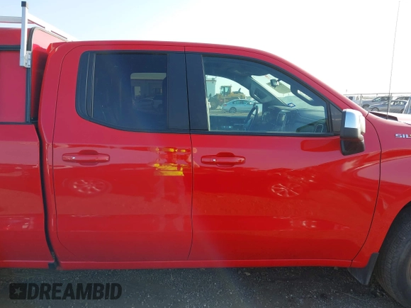 2019 Chevrolet Silverado 1500 LT with VIN 1GCRWCED4KZ312310, listed as a IAAI auction lot 40830889 with 54,858 mi miles and . Bid and sale history available at DreamBid. Image 13.