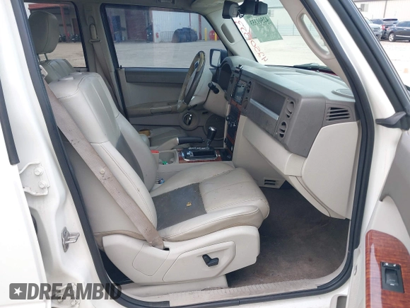 2008 Jeep Commander Limited z VIN 1J8HG58248C211318, wystawiony jako IAAI lot #42501353 z przebiegiem 215 049 mil mil oraz . Historia ofert i sprzedaży dostępna na DreamBid. Obrazek 5.