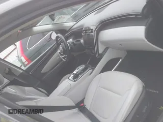 2024 Hyundai Tucson Limited z VIN 5NMJECDE2RH347579, wystawiony jako IAAI lot #42180291 z przebiegiem 30 620 mil mil oraz . Historia ofert i sprzedaży dostępna na DreamBid. Obrazek 5.