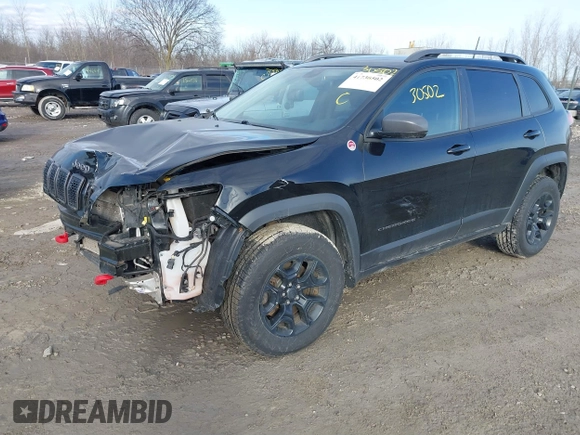 2020 Jeep Cherokee Trailhawk z VIN 1C4PJMBX5LD532516, wystawiony jako IAAI lot #41730502 z przebiegiem 85 543 mil mil oraz . Historia ofert i sprzedaży dostępna na DreamBid. Obrazek 17.
