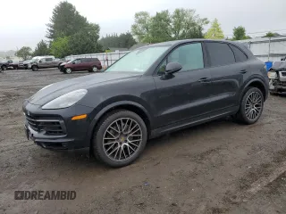 2019 Porsche Cayenne z VIN WP1AA2AY2KDA10542, wystawiony jako Copart lot #57610785 z przebiegiem 67 481 mil mil oraz Szkoda całkowita • Salvage title. Historia ofert i sprzedaży dostępna na DreamBid. Obrazek 1.