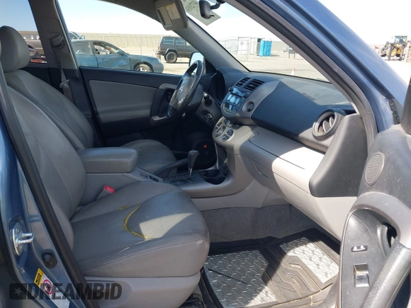 2008 Toyota RAV4 Ltd with VIN JTMBK31V785066137, listed as a IAAI auction lot 41721036 with 209,510 mi miles. Bid and sale history available at carsss.com. Image 5.
