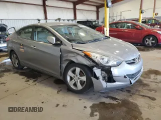 2013 Hyundai Elantra GLS с VIN KMHDH4AE2DU932965, выставлен на аукционе Copart как лот 54442845 с пробегом 123 465 миль миль и Списание • Salvage title. История ставок и продаж доступна на DreamBid. Изображение 4.