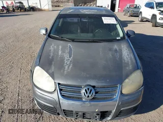 2005 Volkswagen Jetta 2.5L with VIN 3VWDF71K75M605160, listed as a IAAI auction lot 41624273 with 184,439 mi miles and . Bid and sale history available at DreamBid. Image 12.