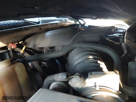 2001 Chevrolet Silverado 1500 LS with VIN 2GCEC19T911403528, listed as a IAAI auction lot 41432803 with 318,740 mi miles. Bid and sale history available at carsss.com. Image 10.