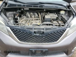 2016 Toyota Sienna SE with VIN 5TDXK3DCXGS732187, listed as a Copart auction lot 60566435 with Not provided miles and Clean title. Bid and sale history available at DreamBid. Image 12.