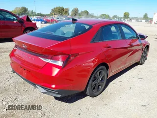 2022 Hyundai Elantra SEL with VIN 5NPLM4AG7NH085403, listed as a IAAI auction lot 40477863 with 18,638 mi miles and . Bid and sale history available at DreamBid. Image 4.