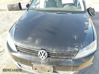 2012 Volkswagen Jetta Sedan TDI w/Premium with VIN 3VWLL7AJXCM320123, listed as a IAAI auction lot 41490787 with 1 mi miles. Bid and sale history available at carsss.com. Image 10.