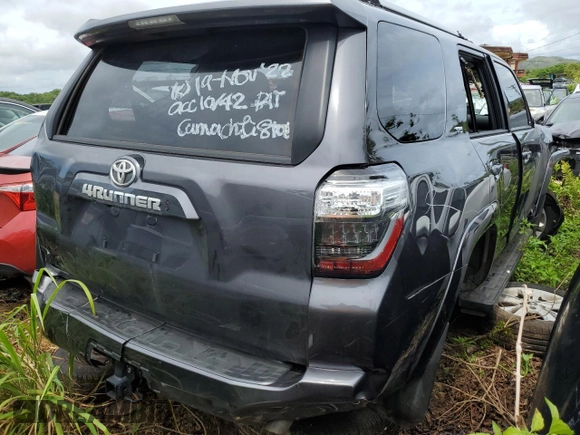 2023 Toyota 4Runner SR5 z VIN JTEEU5JR1P5281366, wystawiony jako Copart lot #57144835 z przebiegiem Nie podano mil oraz Szkoda całkowita • Salvage title. Historia ofert i sprzedaży dostępna na DreamBid. Obrazek 3.