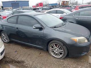 2005 Scion tC z VIN JTKDE177950050813, wystawiony jako IAAI lot #38524020 z przebiegiem 167 638 mil mil oraz . Historia ofert i sprzedaży dostępna na DreamBid. Obrazek 1.