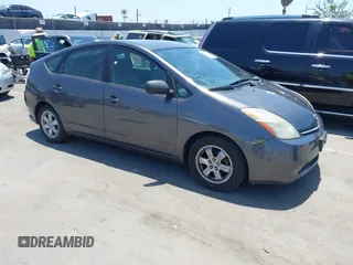 2008 Toyota Prius with VIN JTDKB20UX83354975, listed as a IAAI auction lot 42558161 with 301,101 mi miles and . Bid and sale history available at DreamBid. Image 1.