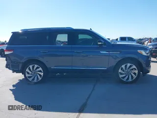 2023 Lincoln Navigator Reserve z VIN 5LMJJ2LG2PEL00893, wystawiony jako IAAI lot #42011618 z przebiegiem 13 008 mil mil oraz . Historia ofert i sprzedaży dostępna na DreamBid. Obrazek 14.